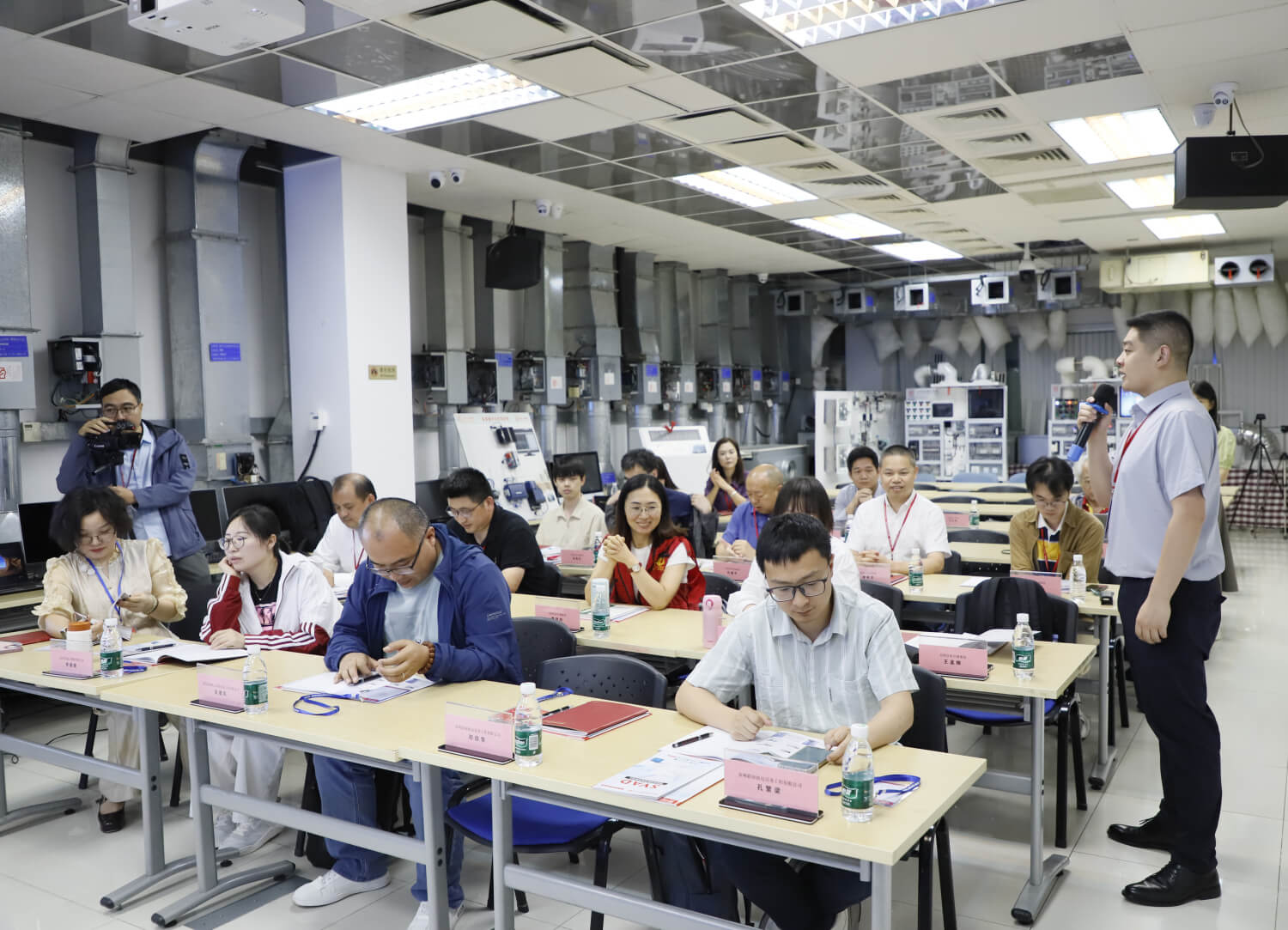 皇家空調(diào)2025-05-26推文插圖-春季產(chǎn)品技術(shù)專項培訓(xùn)03